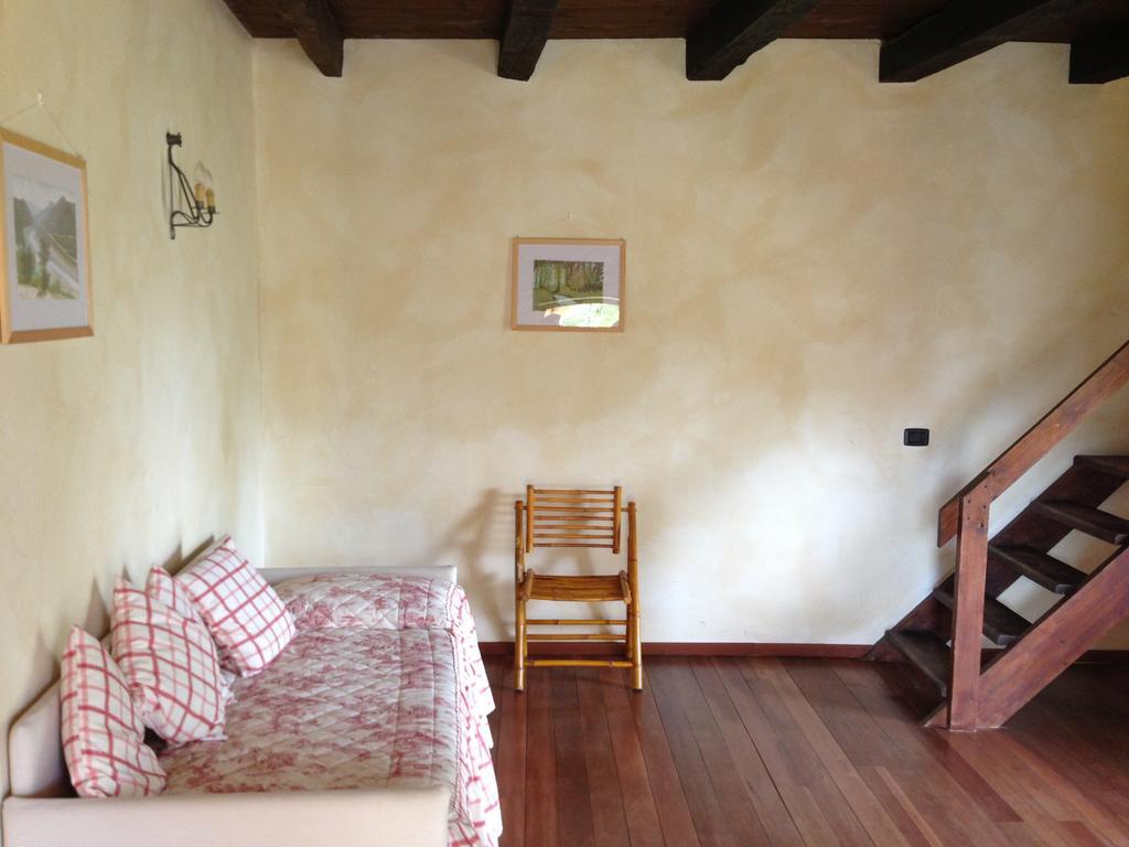 Le 5 Frecce Villa Cavour Szoba fotó