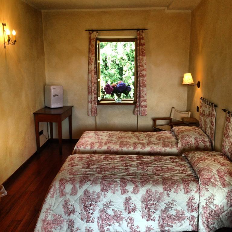 Le 5 Frecce Villa Cavour Szoba fotó